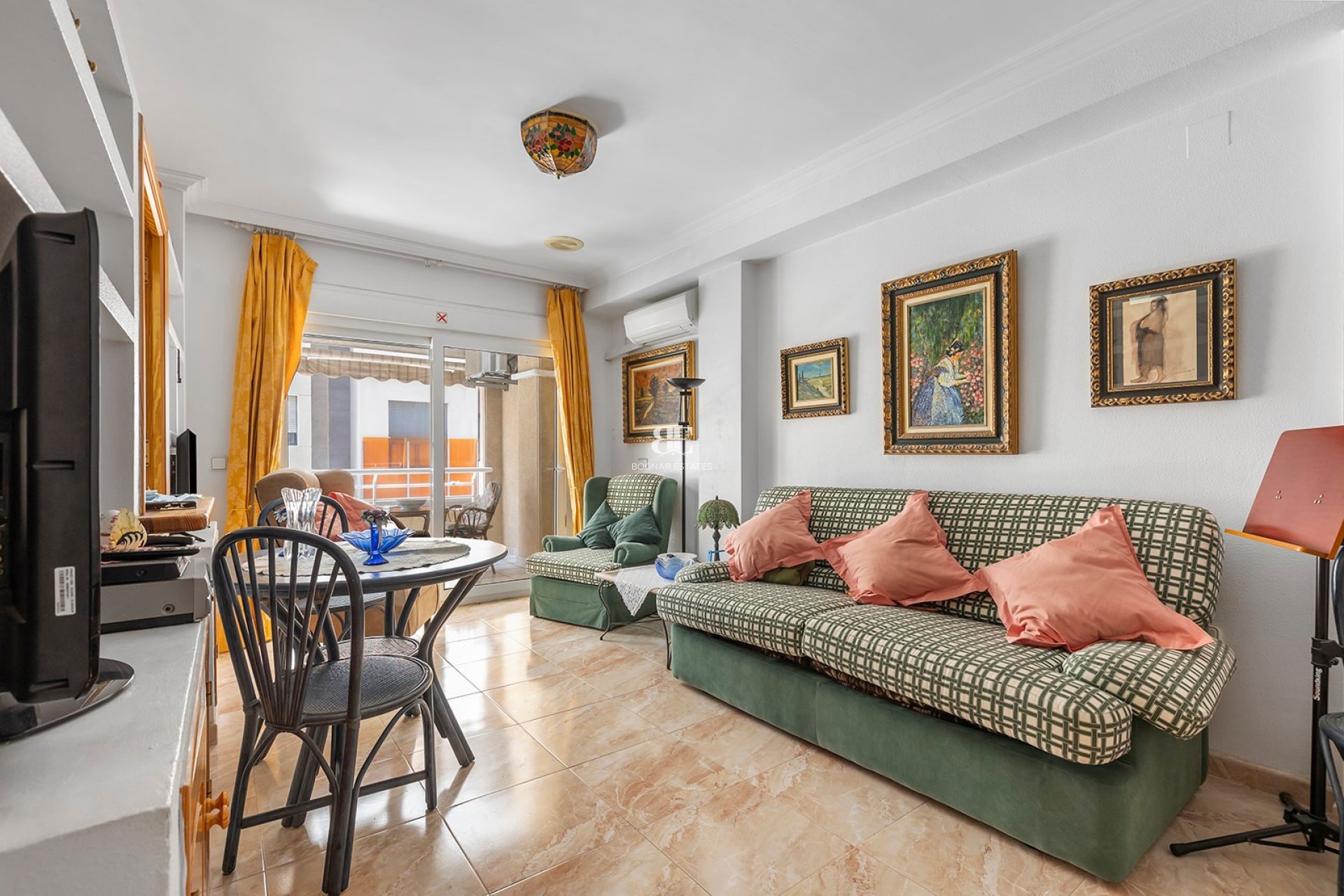 Herverkoop - apartment -
La Mata - Playa