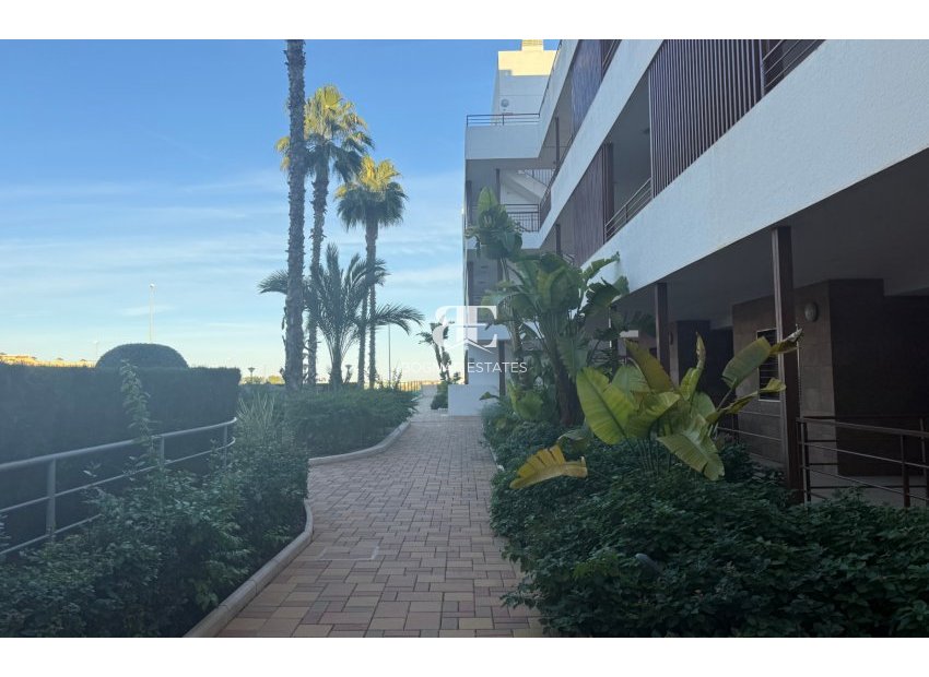 Herverkoop - apartment -
Lomas de Cabo Roig - Lomas De Cabo Roig