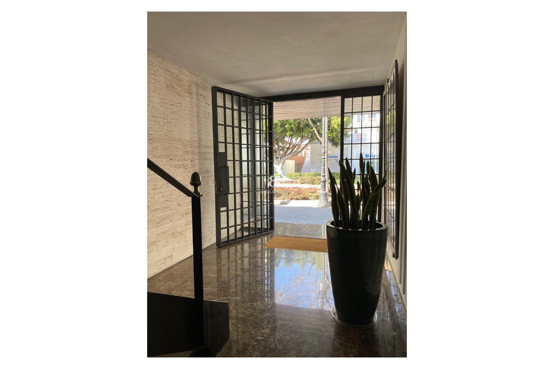 Herverkoop - apartment -
Marbella - Center