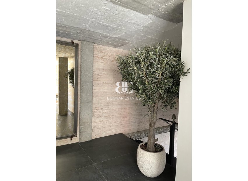 Herverkoop - apartment -
Marbella - Center