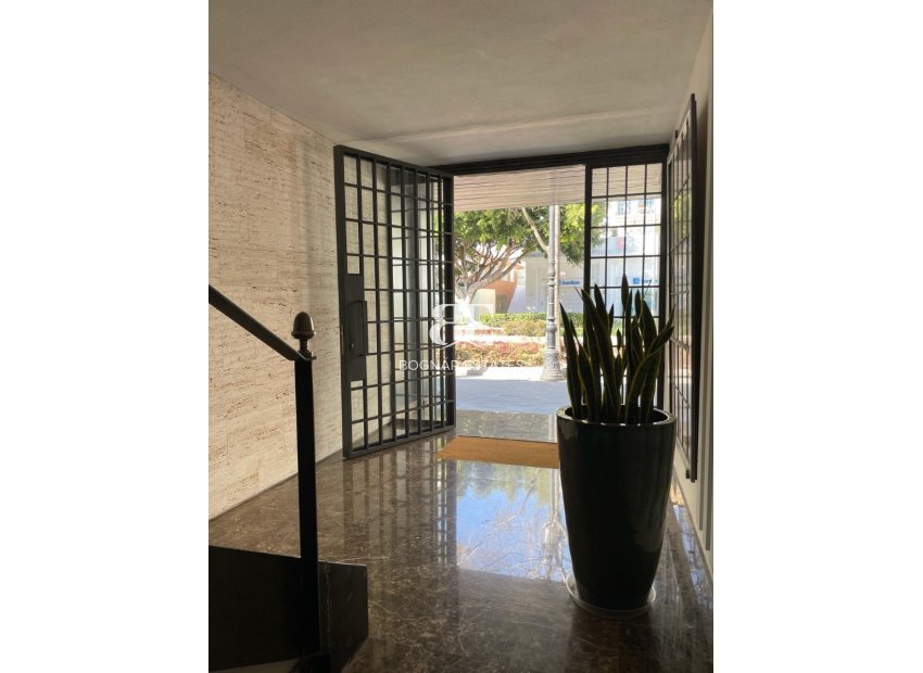 Herverkoop - apartment -
Marbella - Center