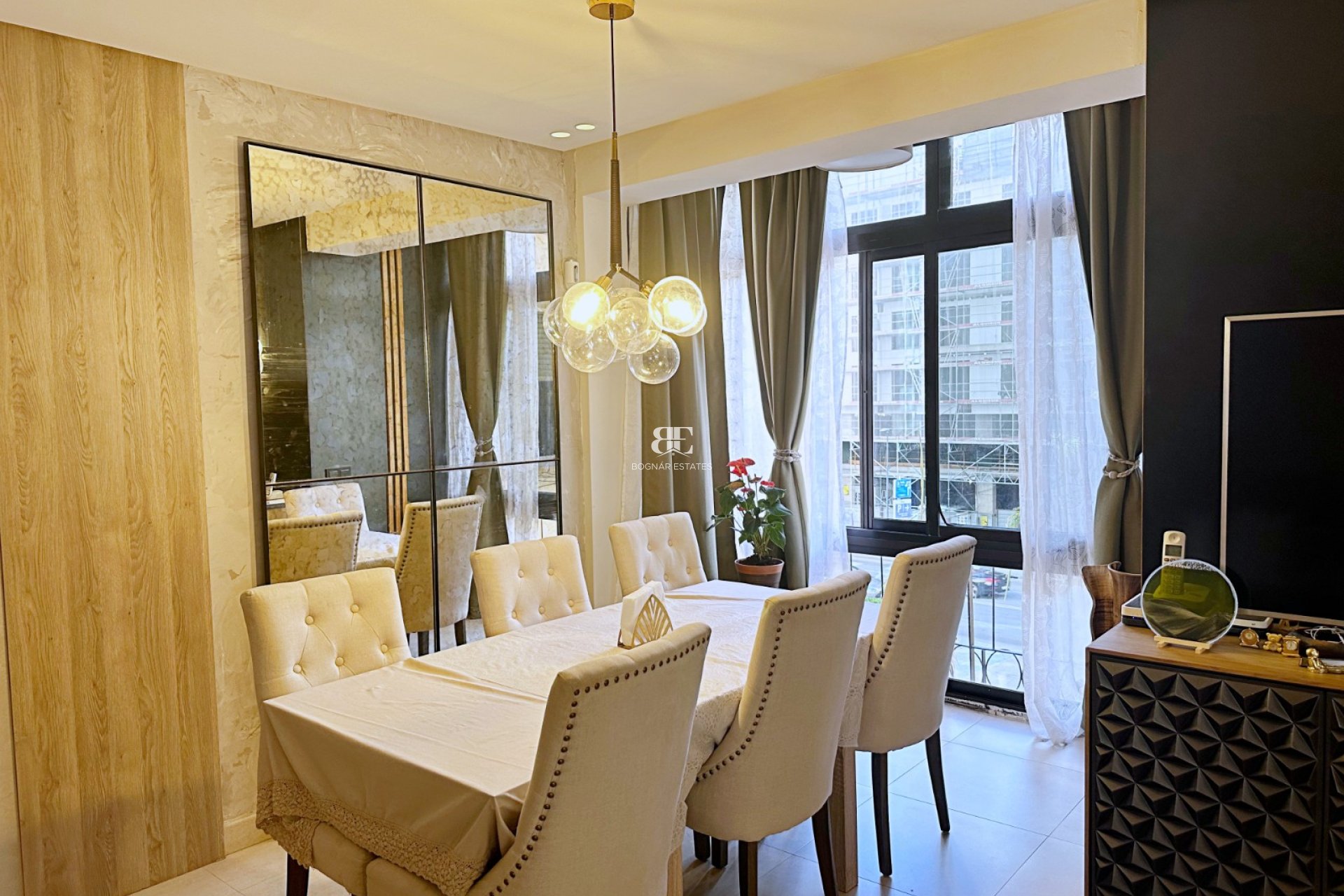 Herverkoop - apartment -
Marbella - Center