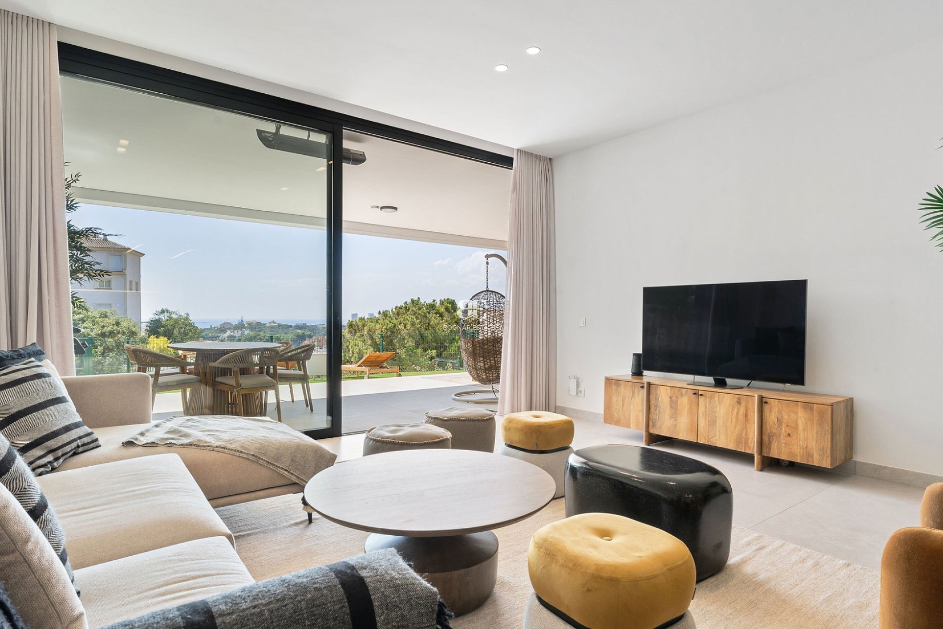 Herverkoop - apartment -
Marbella - Elviria