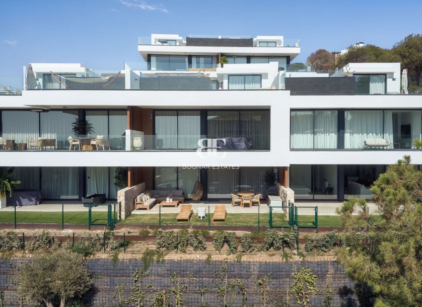 Herverkoop - apartment -
Marbella - Elviria