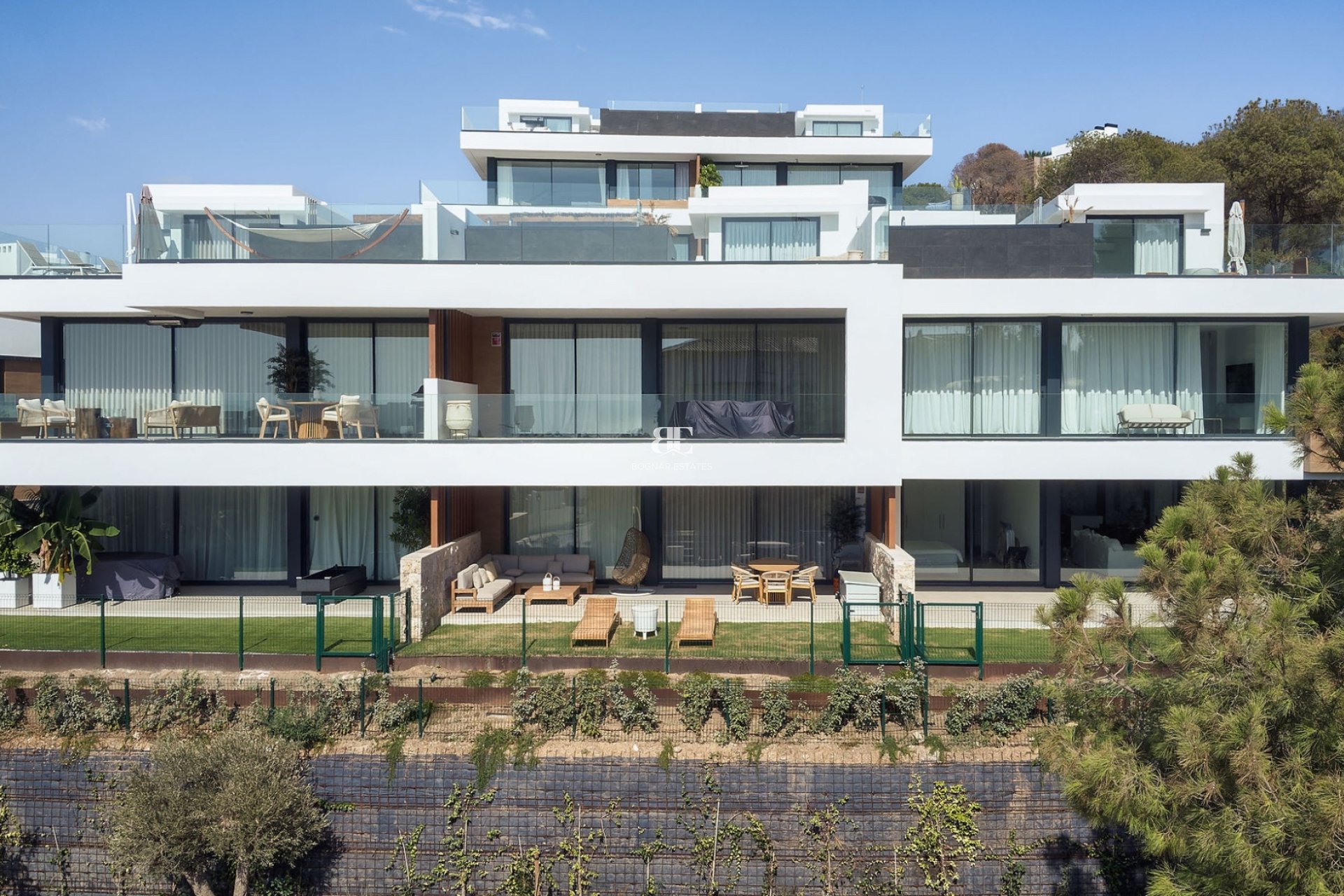 Herverkoop - apartment -
Marbella - Elviria
