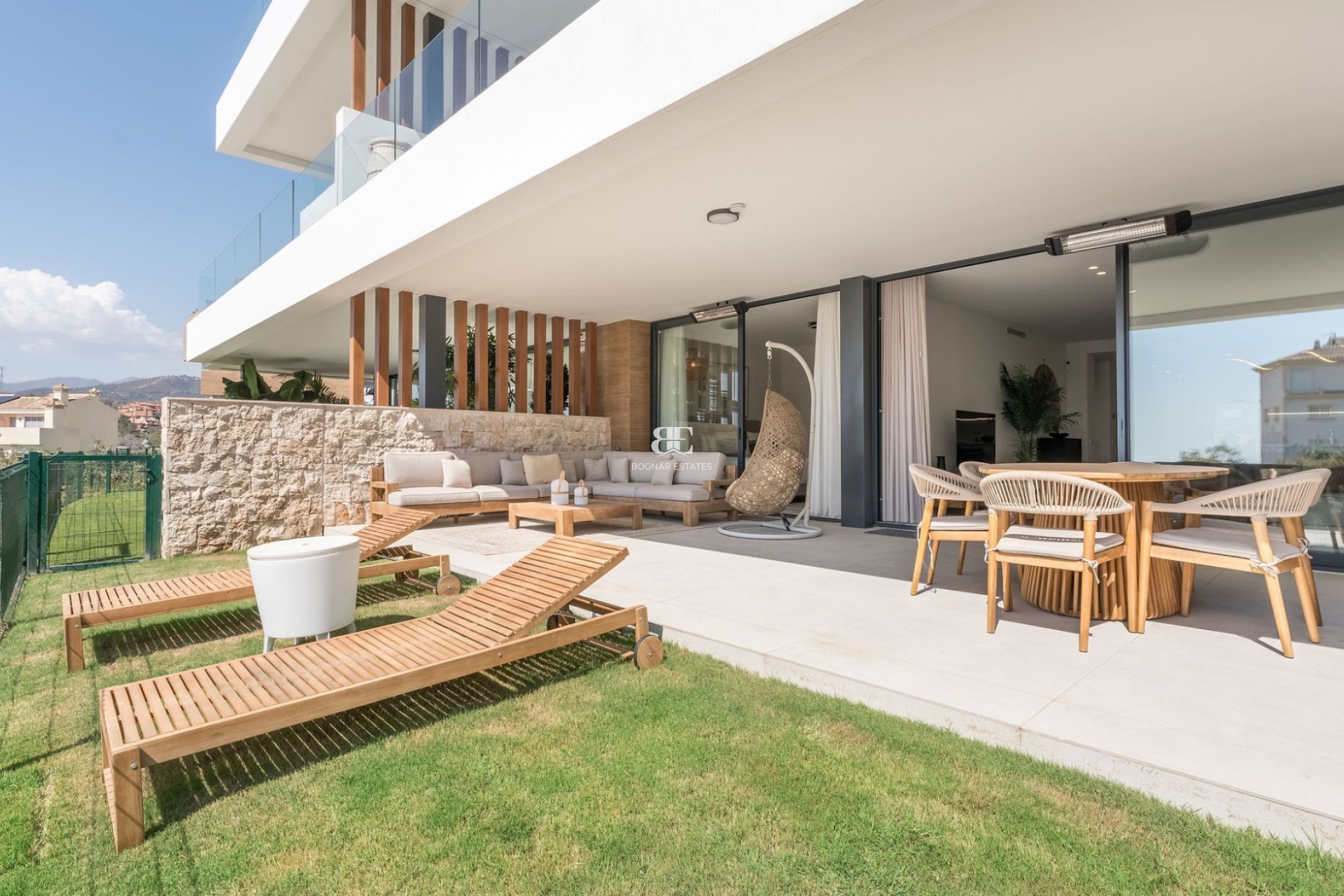 Herverkoop - apartment -
Marbella - Elviria