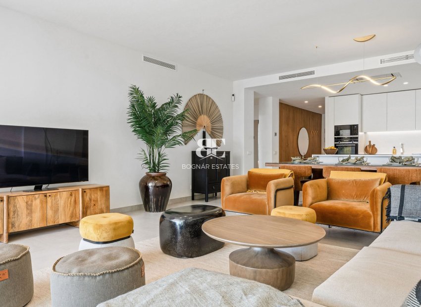 Herverkoop - apartment -
Marbella - Elviria