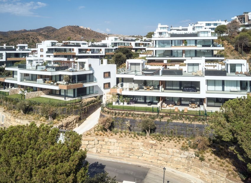 Herverkoop - apartment -
Marbella - Elviria
