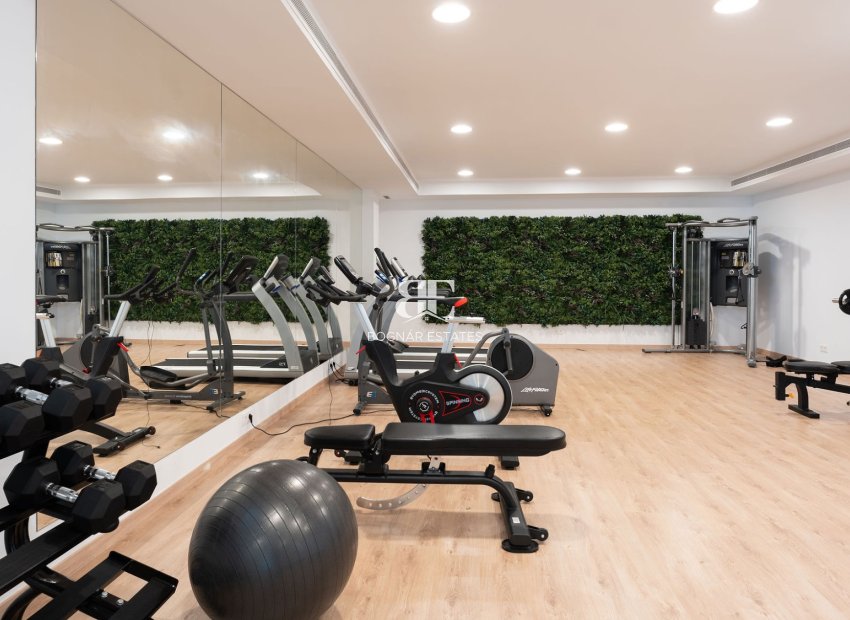 Herverkoop - apartment -
Marbella - Elviria