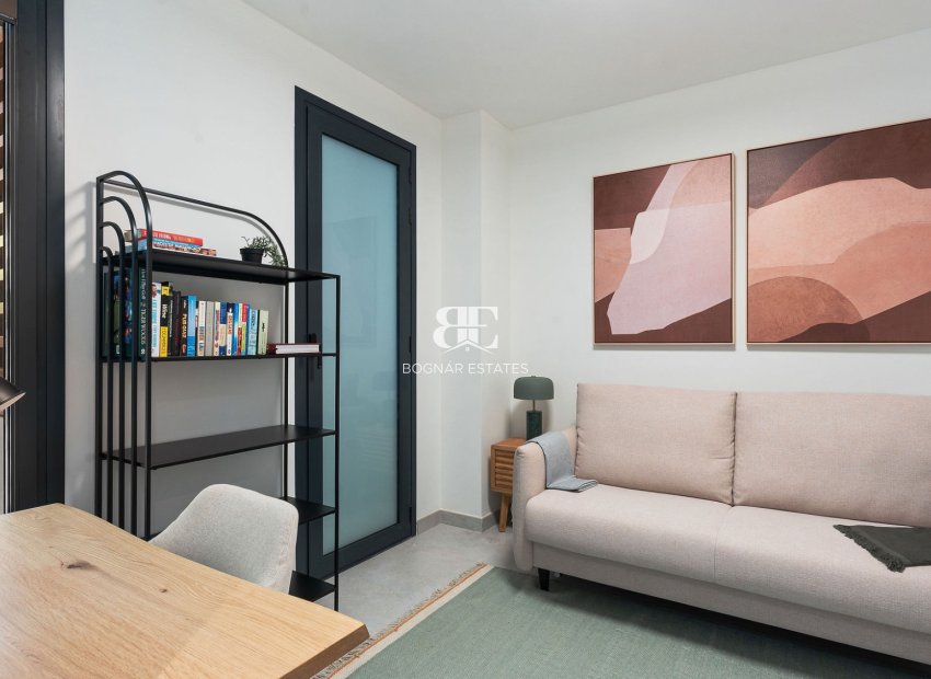 Herverkoop - apartment -
Marbella - Elviria
