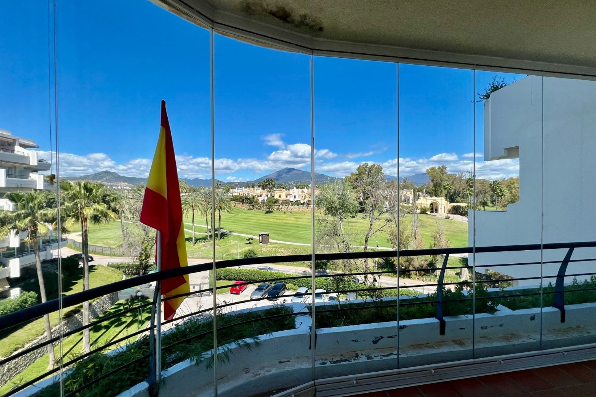 Herverkoop - apartment -
Marbella - Guadalmina Alta