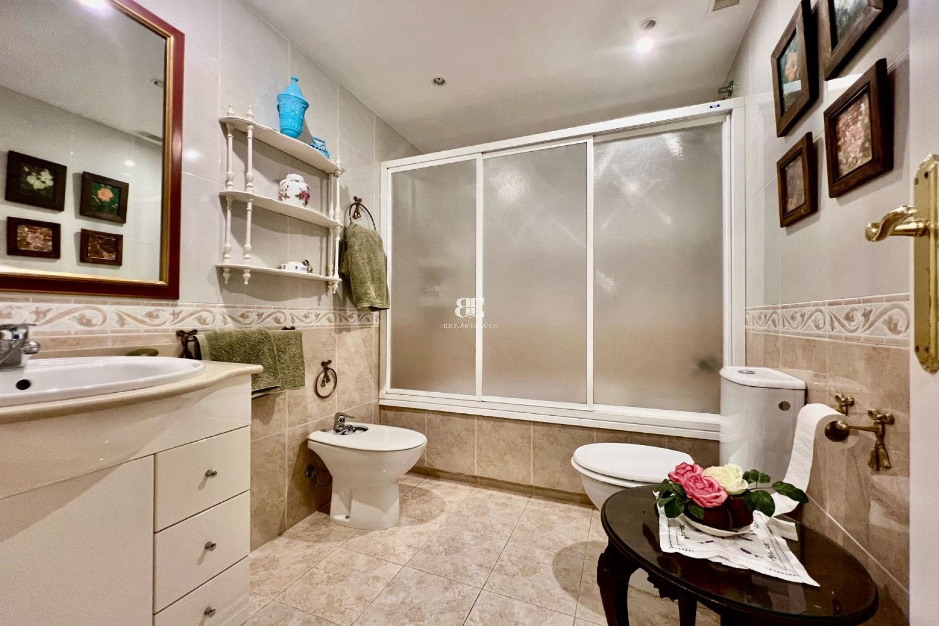 Herverkoop - apartment -
Marbella - Guadalmina Alta