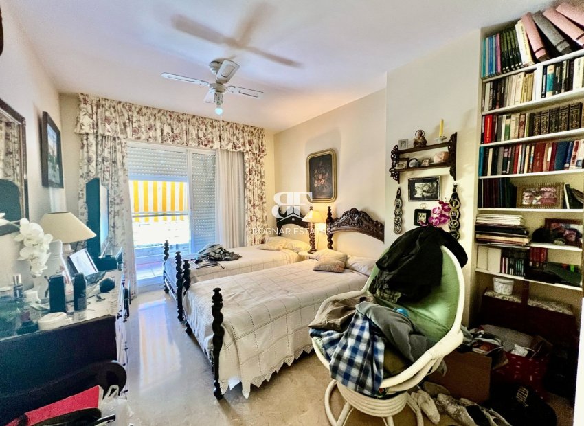 Herverkoop - apartment -
Marbella - Guadalmina Alta