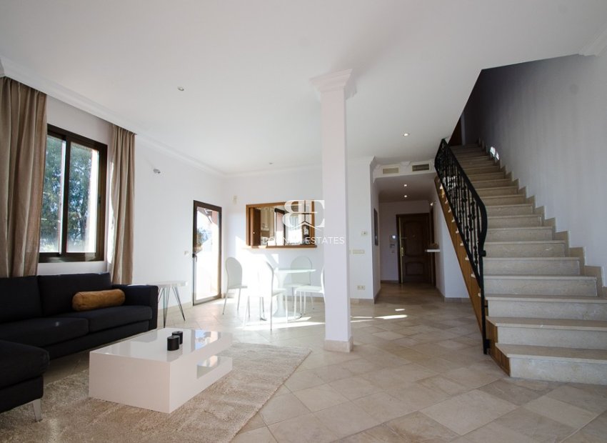 Herverkoop - apartment -
Marbella - La Mairena