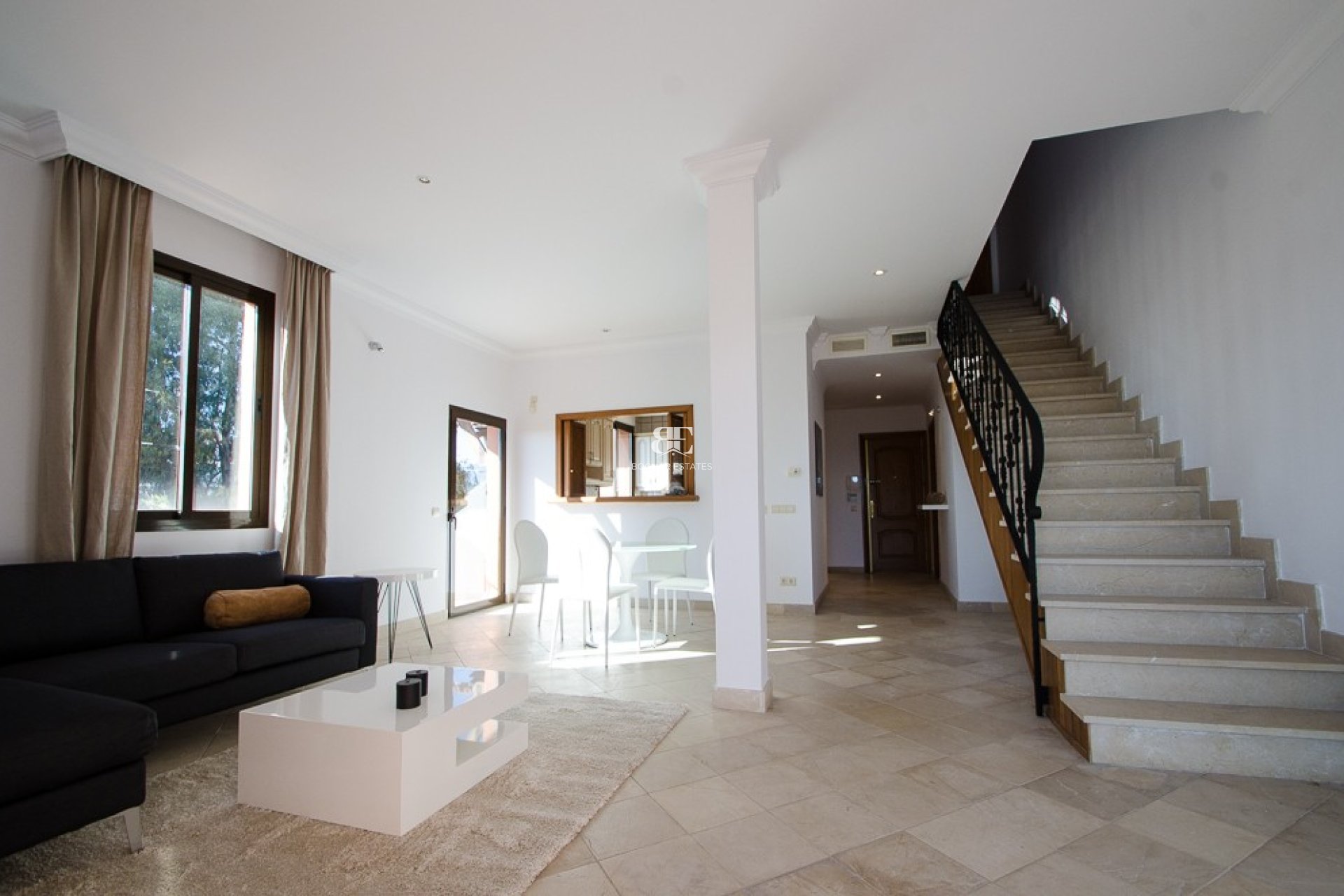 Herverkoop - apartment -
Marbella - La Mairena