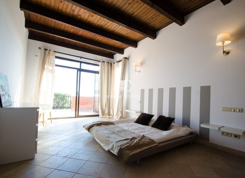 Herverkoop - apartment -
Marbella - La Mairena
