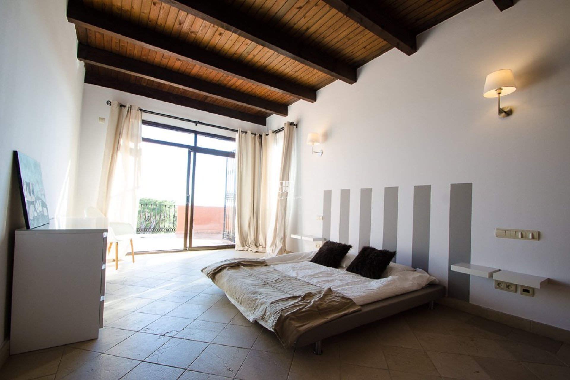 Herverkoop - apartment -
Marbella - La Mairena