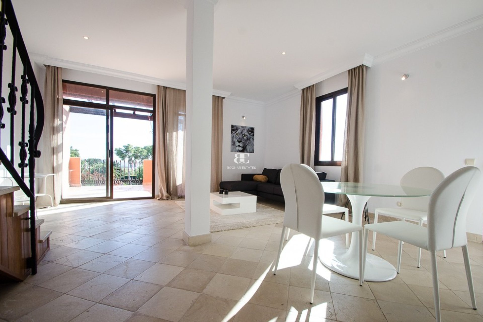 Herverkoop - apartment -
Marbella - La Mairena