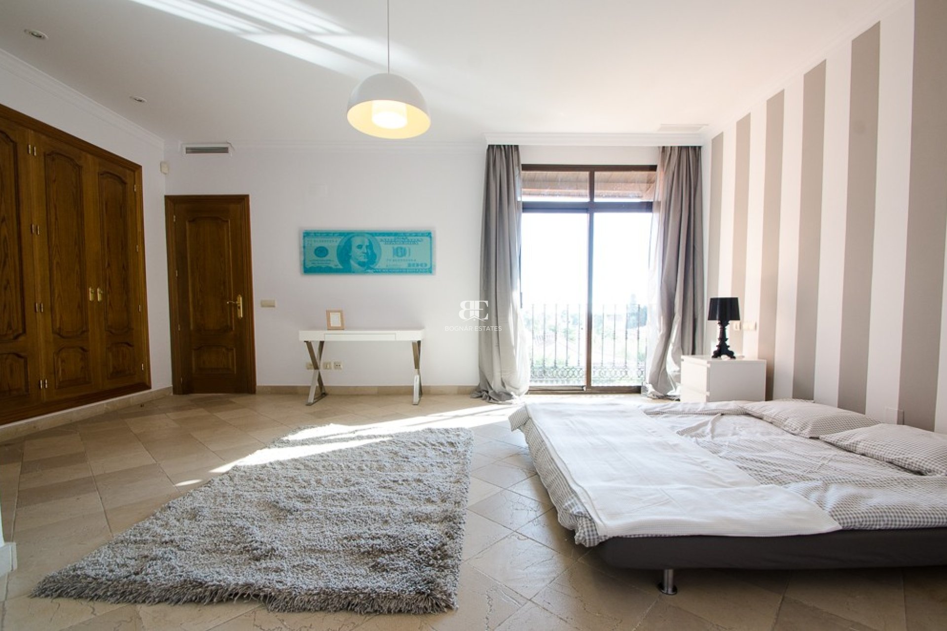 Herverkoop - apartment -
Marbella - La Mairena