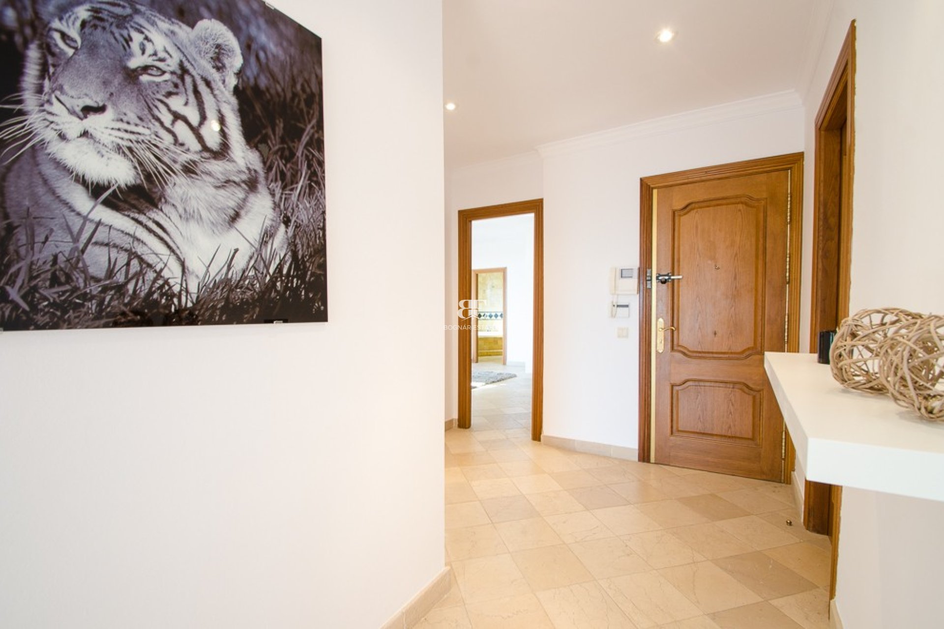 Herverkoop - apartment -
Marbella - La Mairena