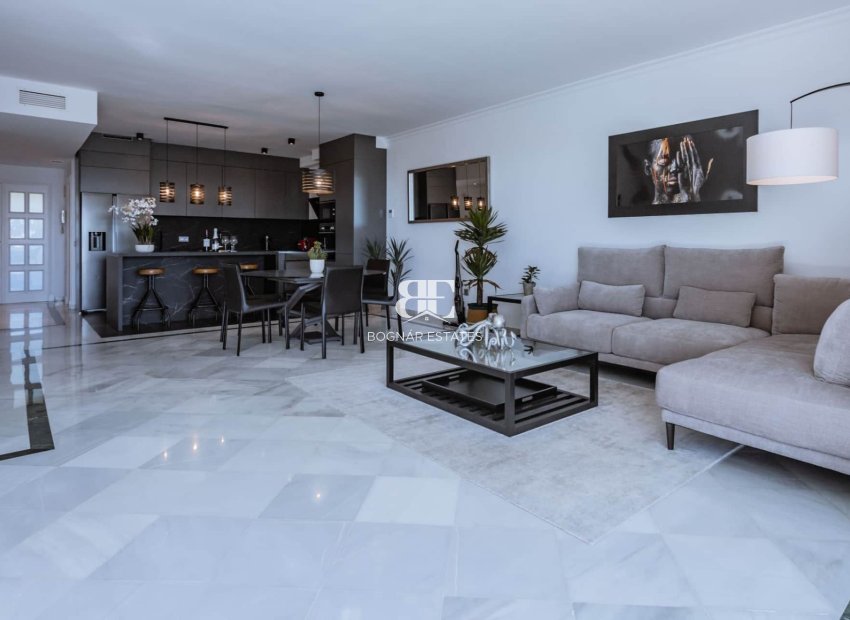 Herverkoop - apartment -
Marbella - Los Monteros