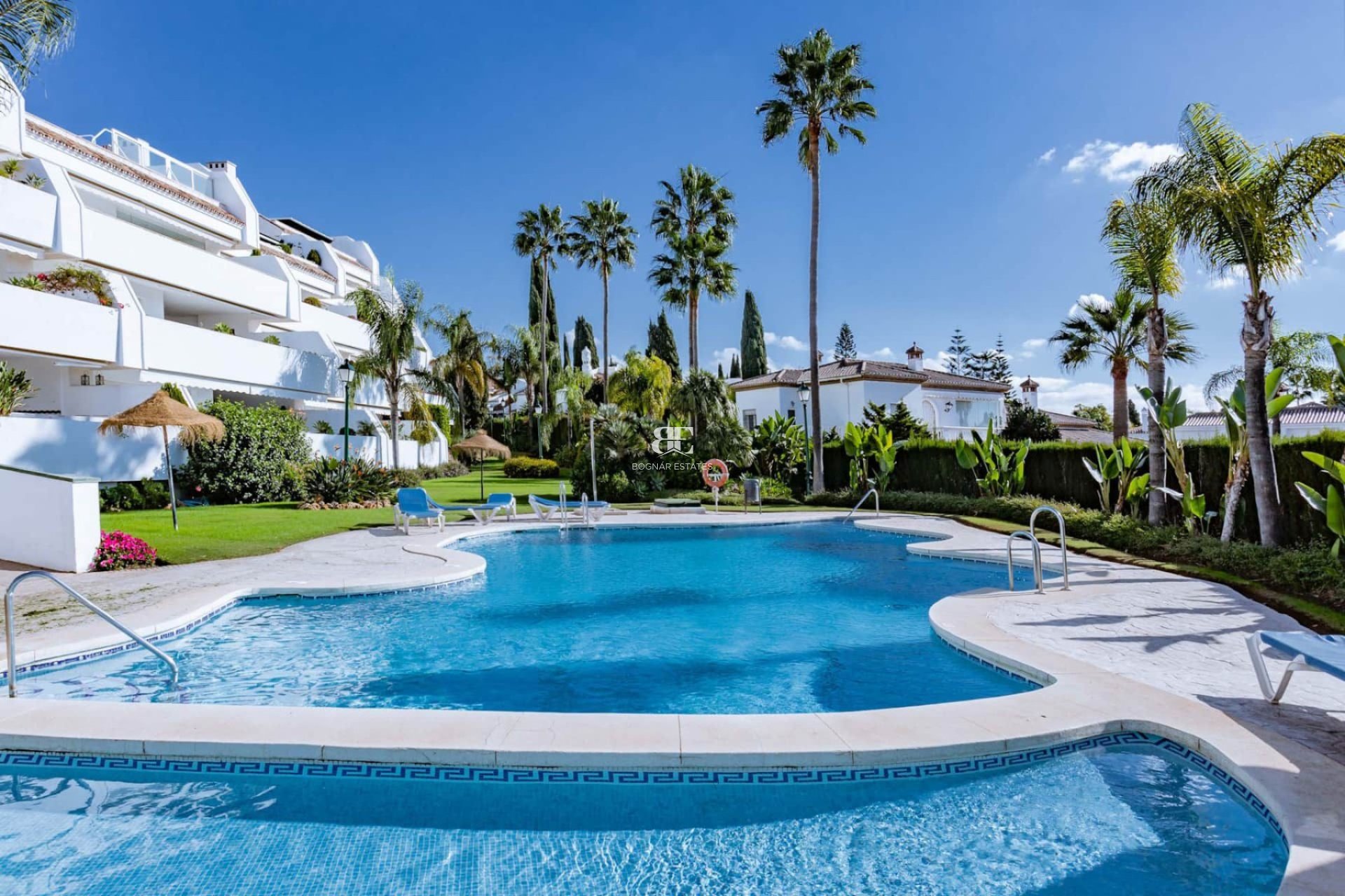 Herverkoop - apartment -
Marbella - Los Monteros