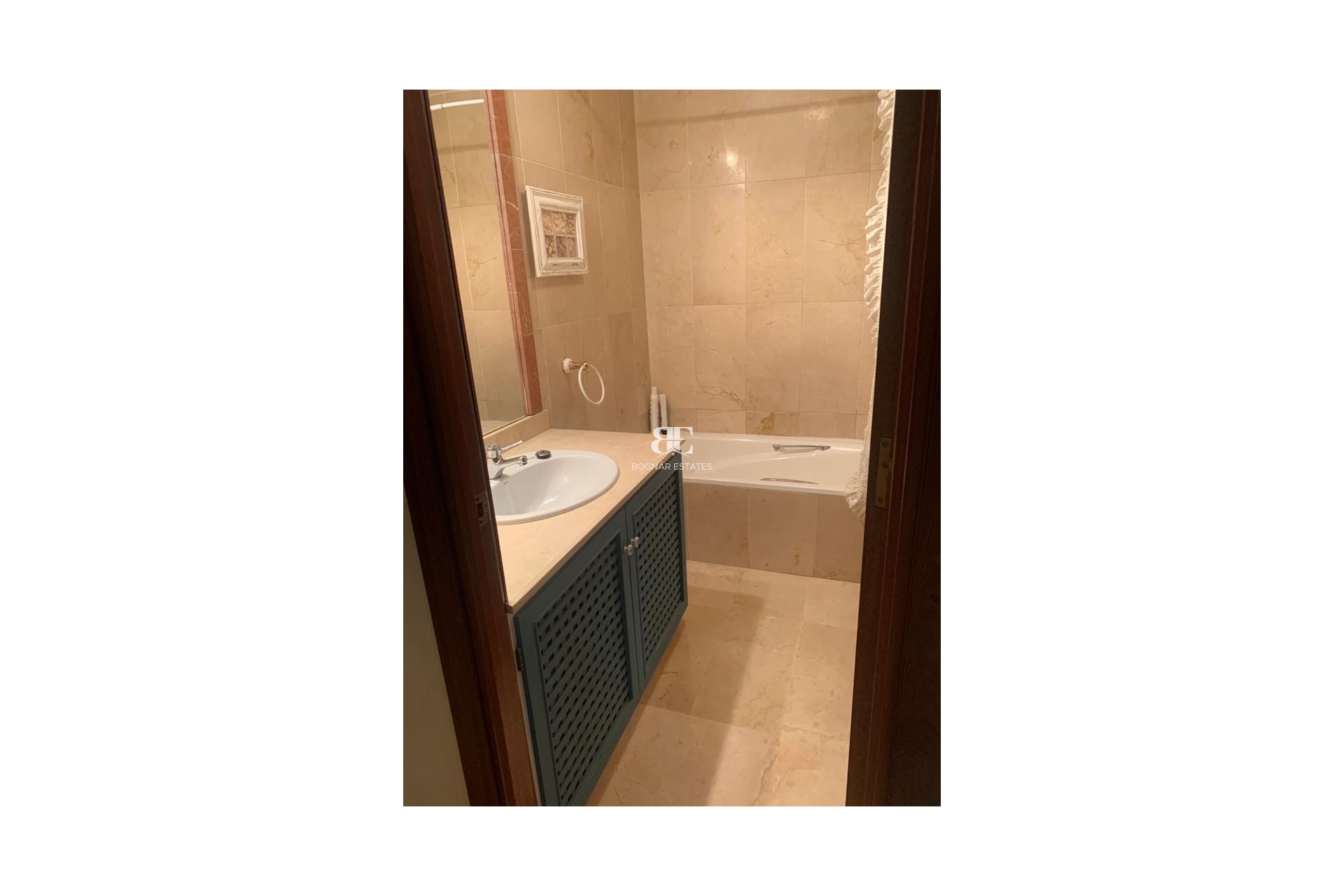 Herverkoop - apartment -
Marbella - Nagueles