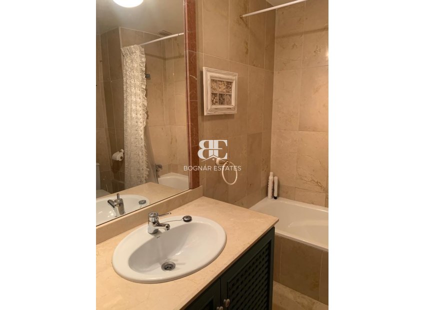 Herverkoop - apartment -
Marbella - Nagueles