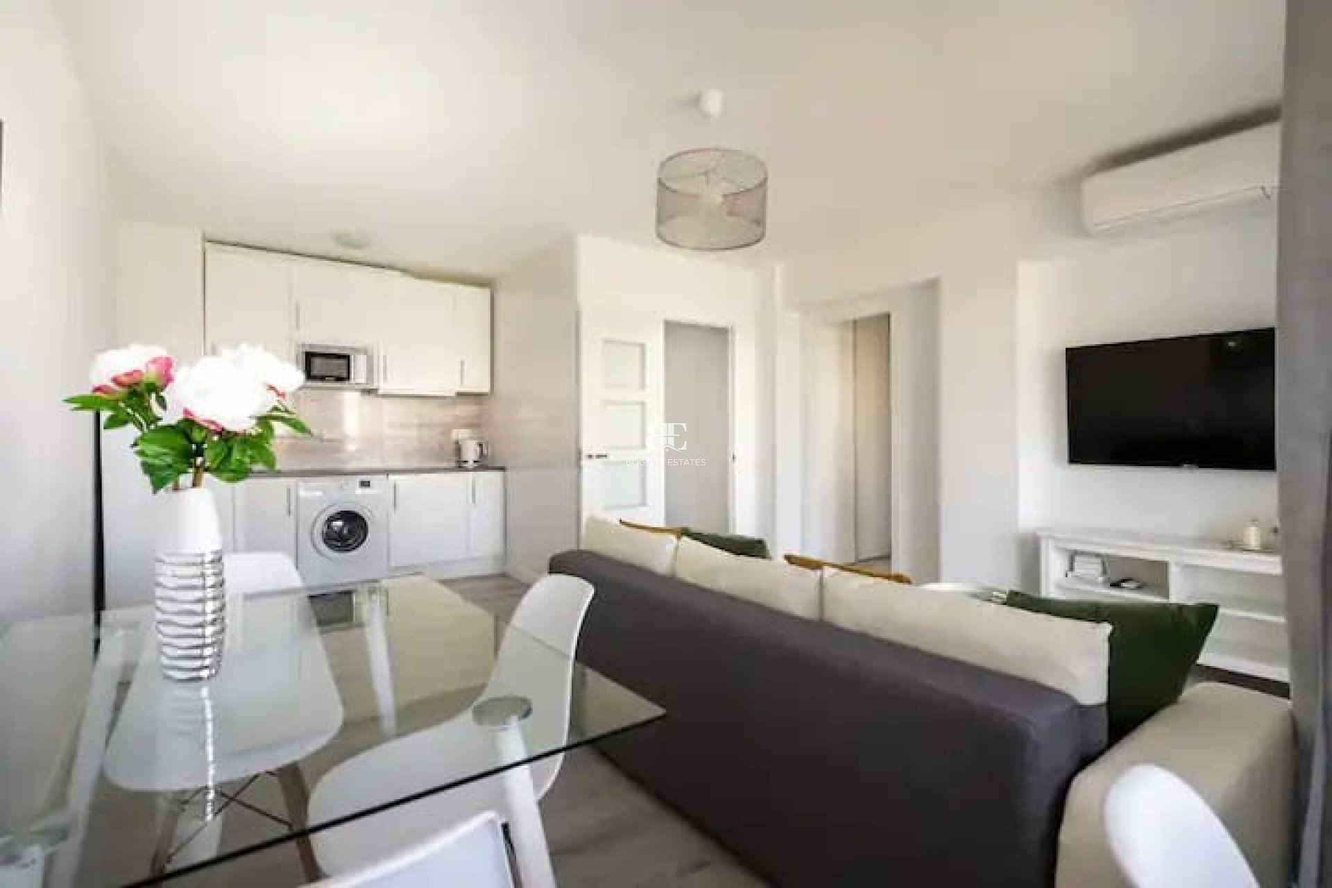 Herverkoop - apartment -
Marbella - Nueva Andalucía