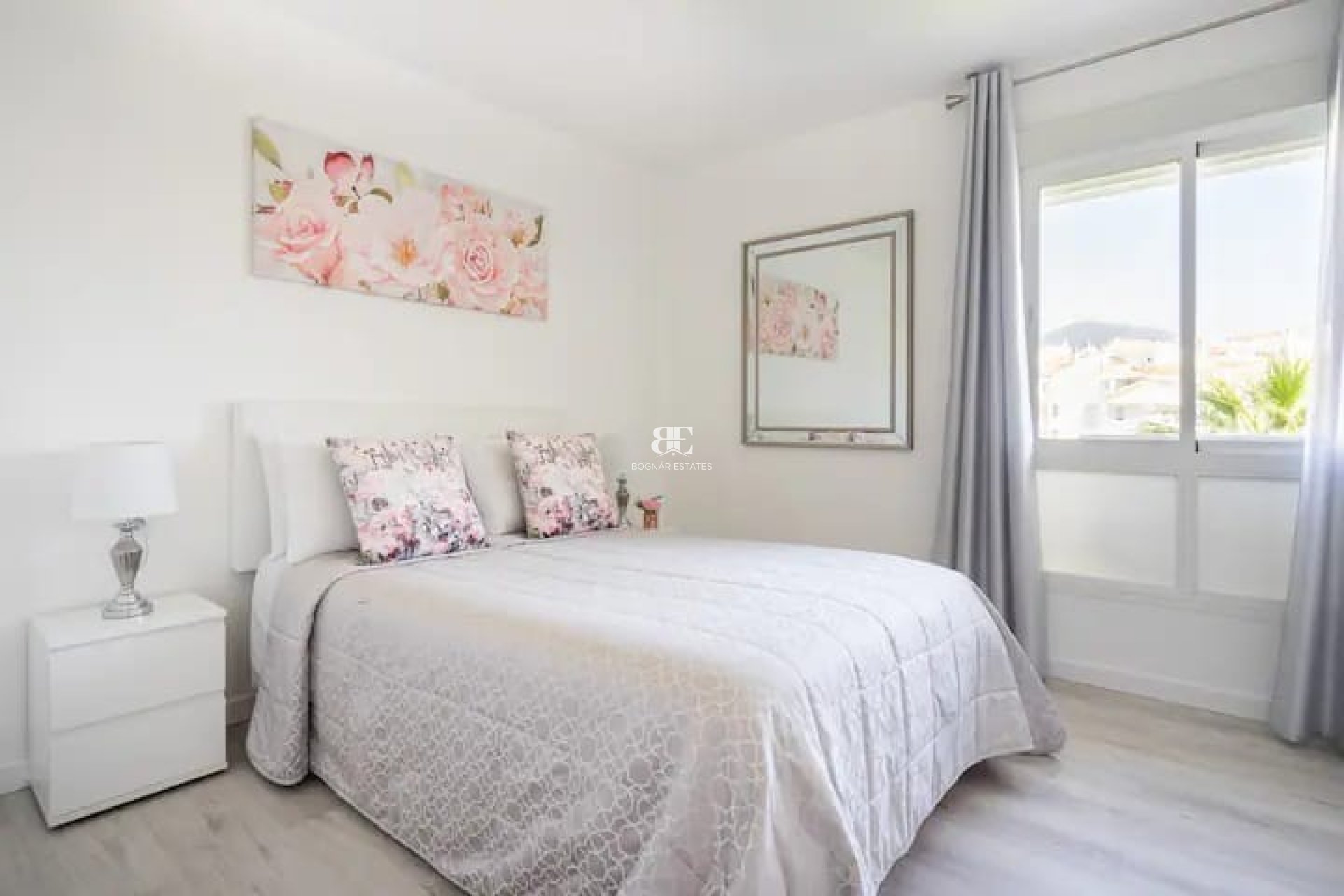 Herverkoop - apartment -
Marbella - Nueva Andalucía