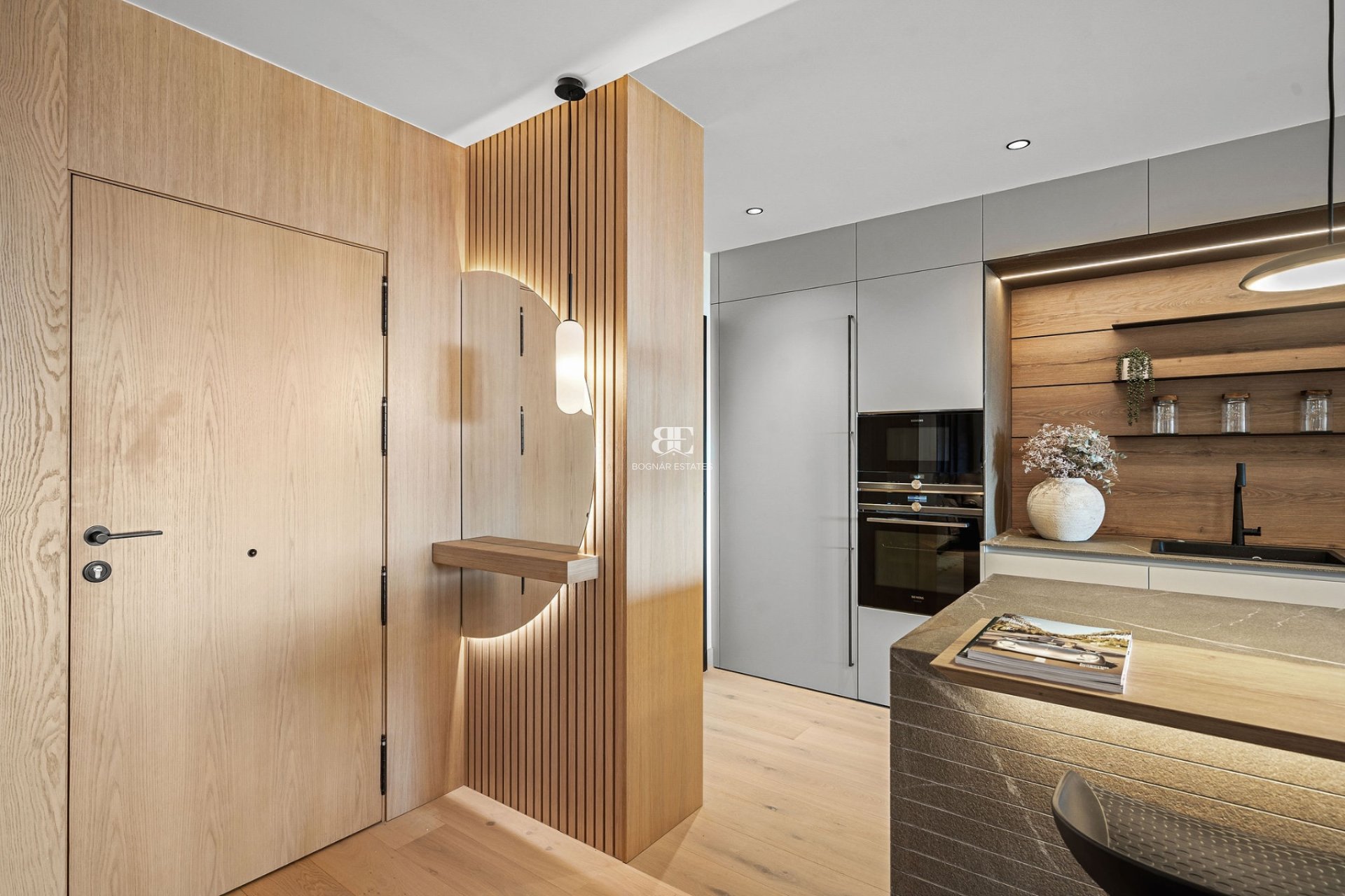 Herverkoop - apartment -
Marbella - Nueva Andalucía