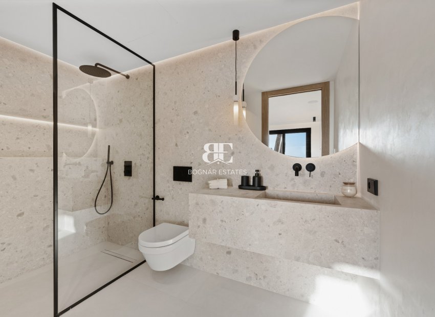 Herverkoop - apartment -
Marbella - Nueva Andalucía