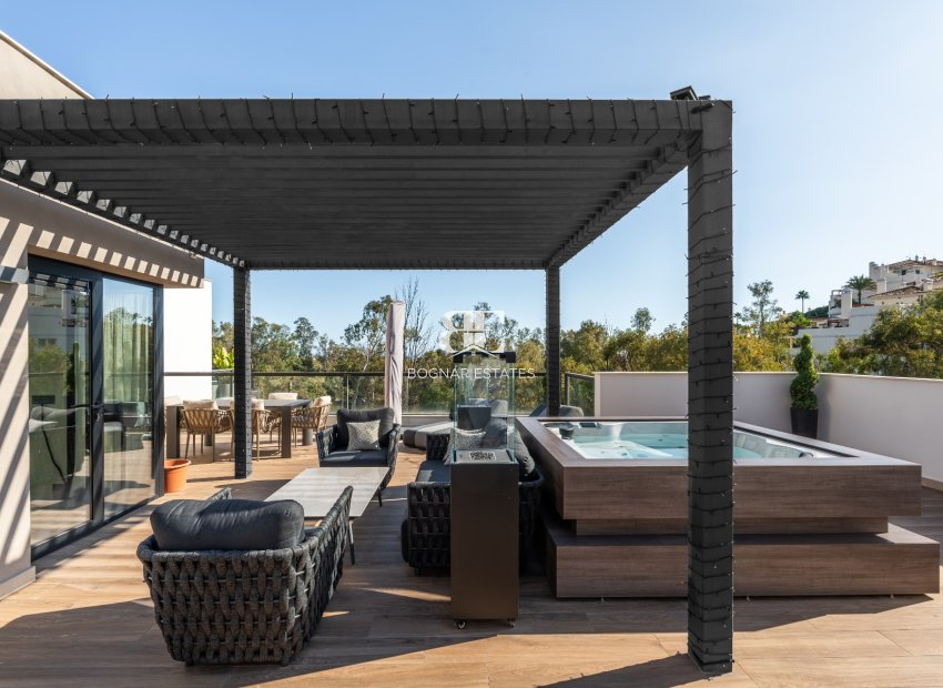 Herverkoop - apartment -
Marbella - Nueva Andalucía