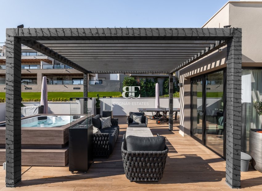 Herverkoop - apartment -
Marbella - Nueva Andalucía