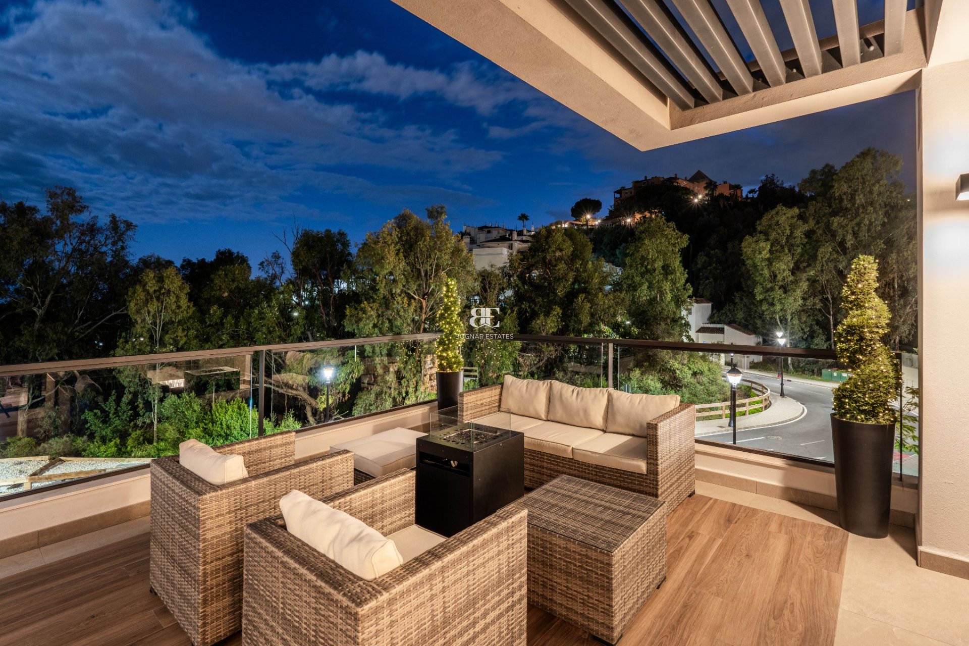 Herverkoop - apartment -
Marbella - Nueva Andalucía