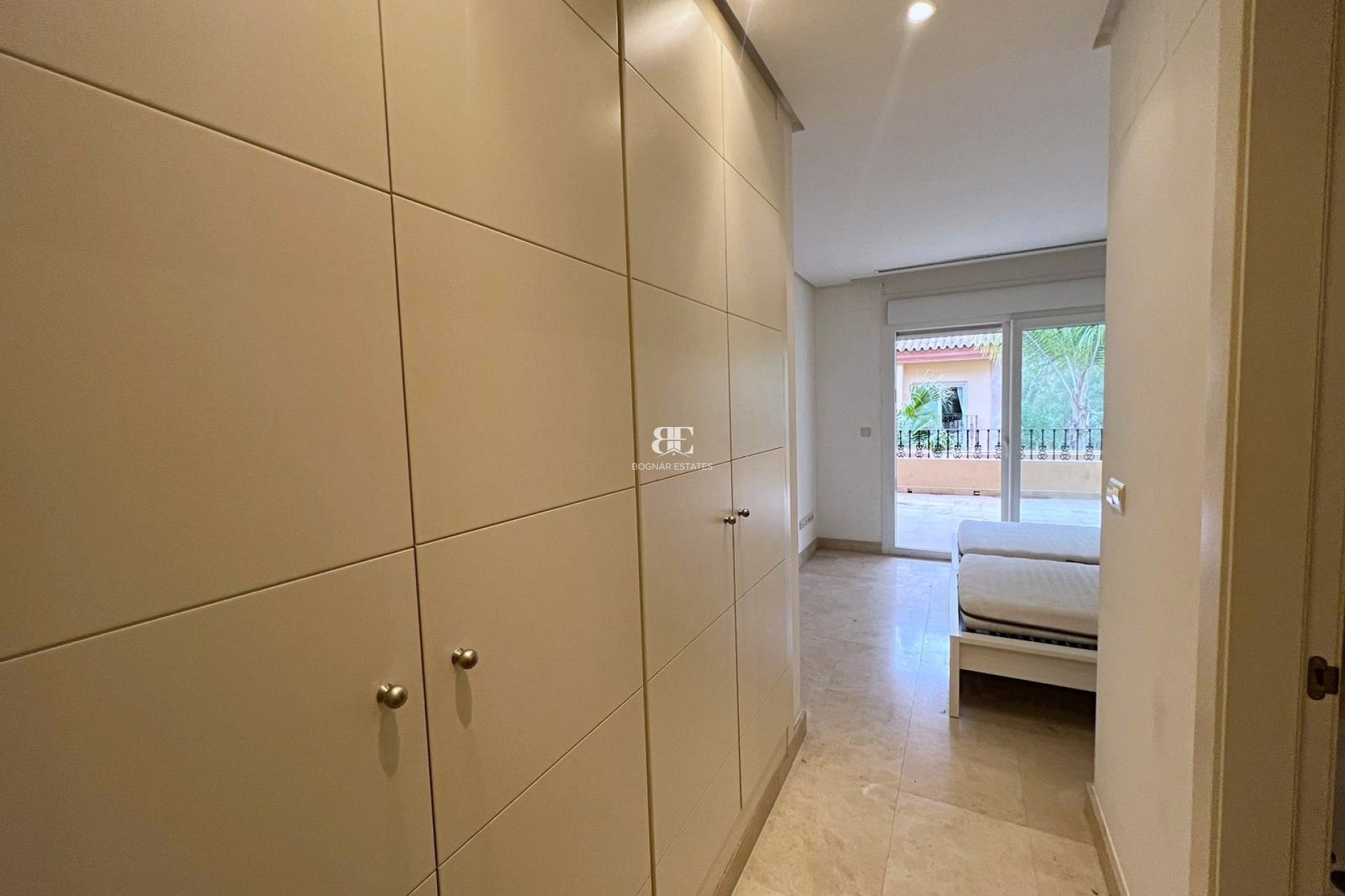 Herverkoop - apartment -
Marbella - Nueva Andalucía
