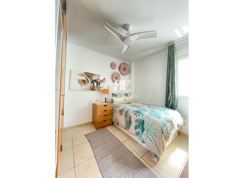 Herverkoop - apartment -
Marbella - Nueva Andalucía