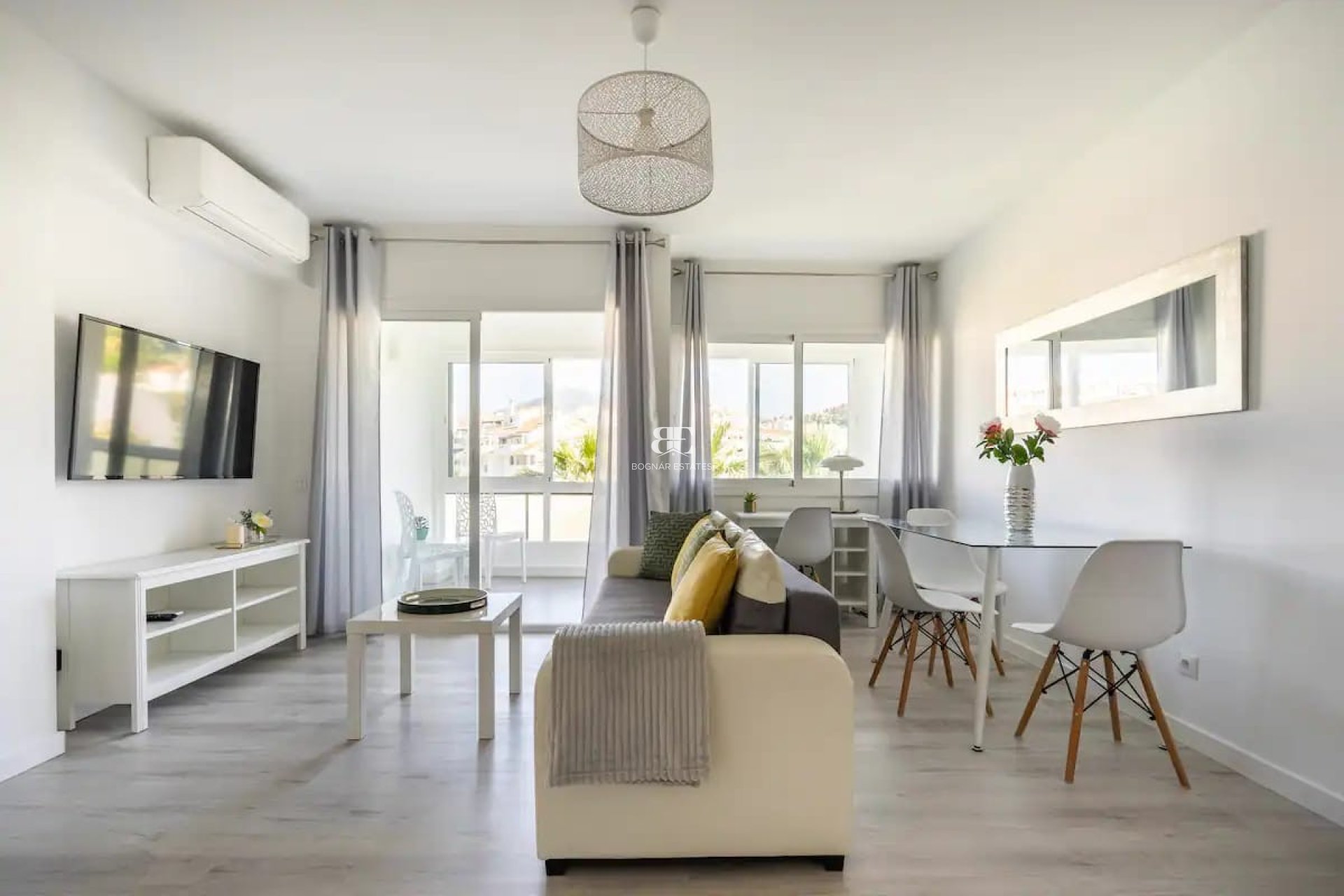 Herverkoop - apartment -
Marbella - Nueva Andalucía