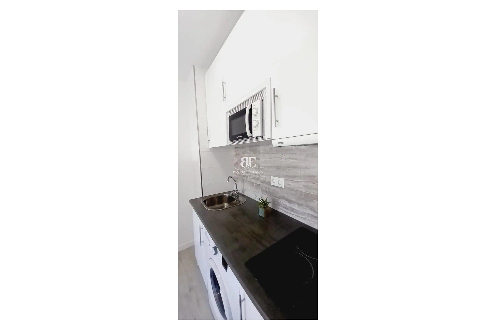 Herverkoop - apartment -
Marbella - Nueva Andalucía