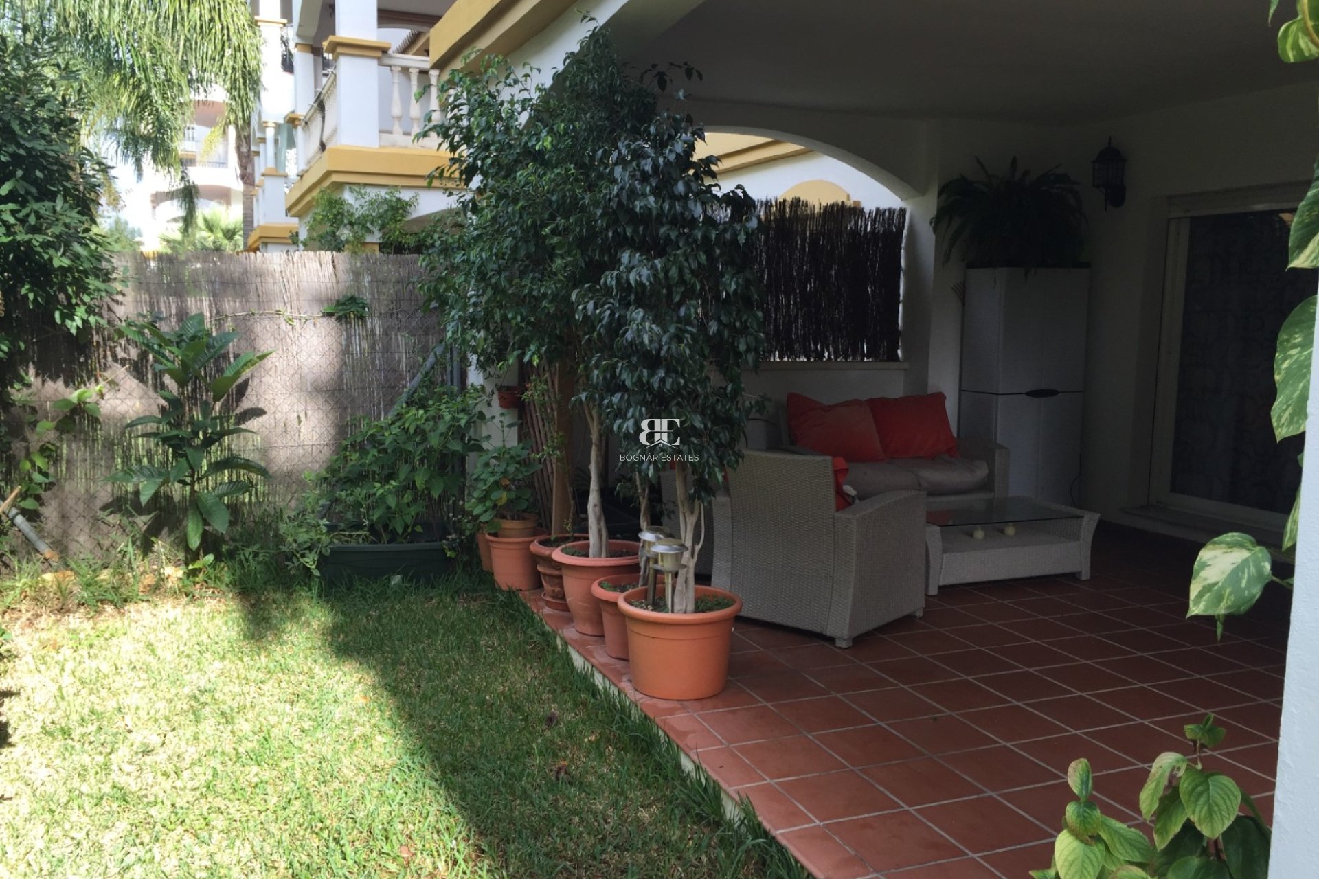 Herverkoop - apartment -
Marbella - Nueva Andalucía