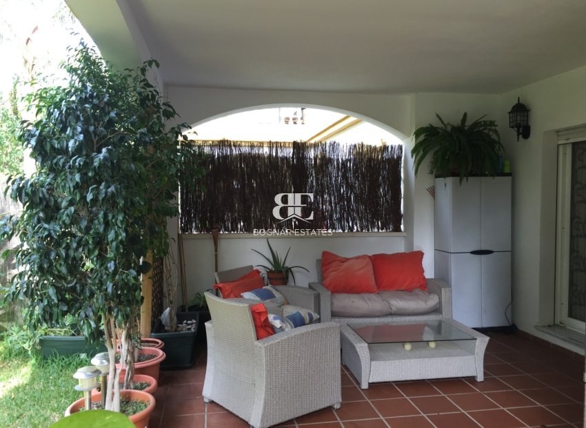 Herverkoop - apartment -
Marbella - Nueva Andalucía
