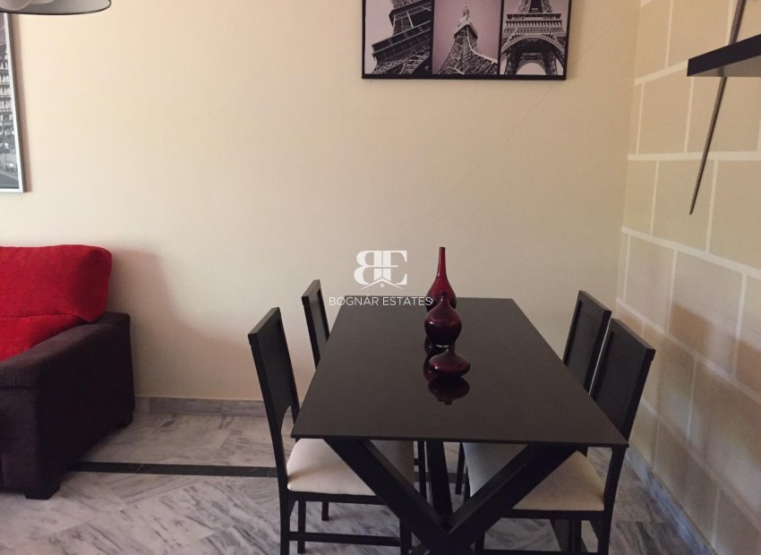 Herverkoop - apartment -
Marbella - Nueva Andalucía