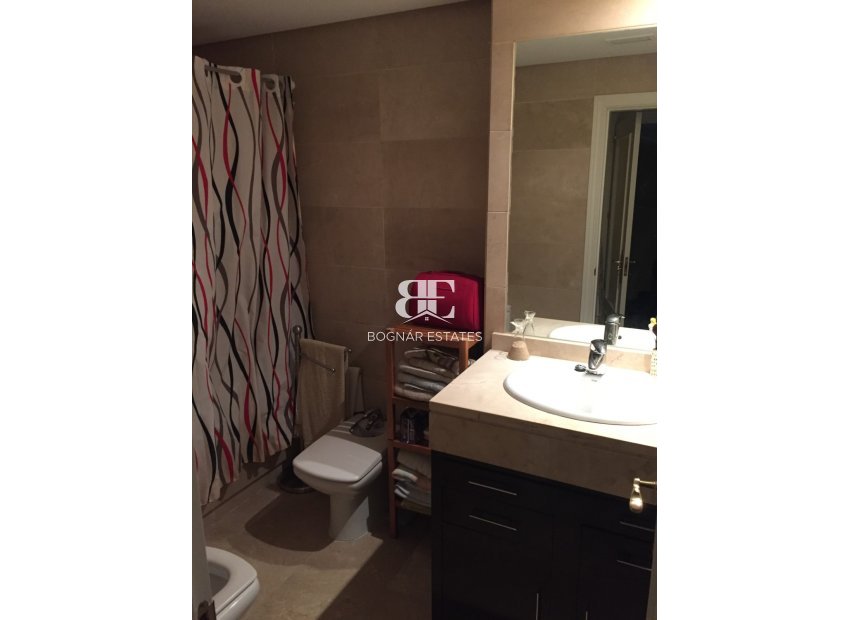 Herverkoop - apartment -
Marbella - Nueva Andalucía