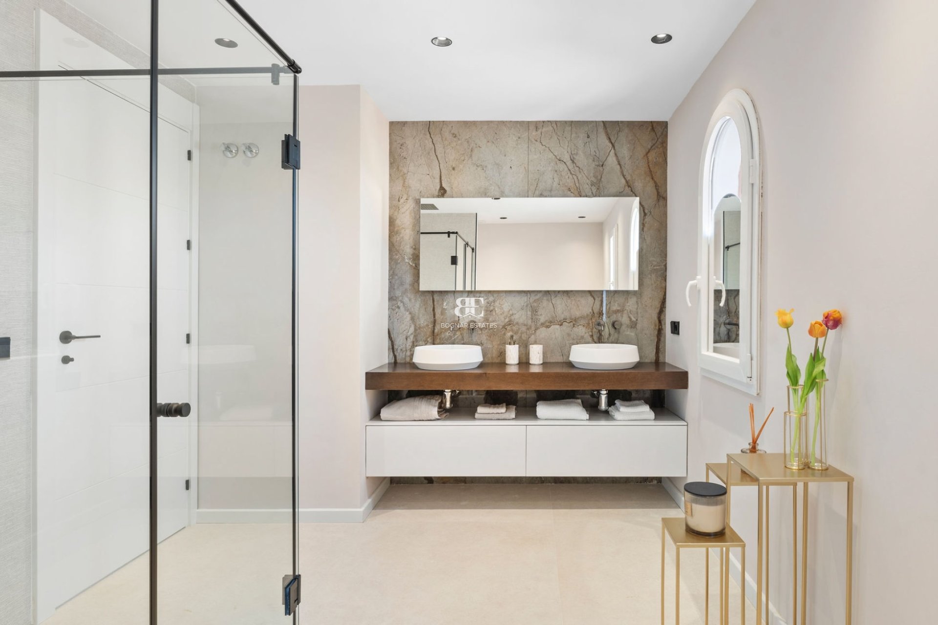 Herverkoop - apartment -
Marbella - Nueva Andalucía