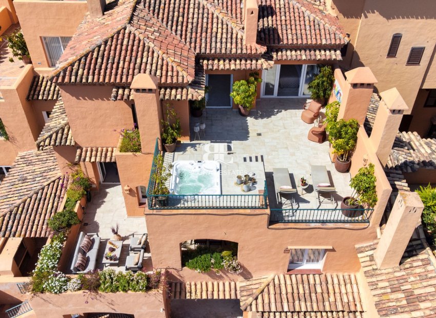 Herverkoop - apartment -
Marbella - Nueva Andalucía