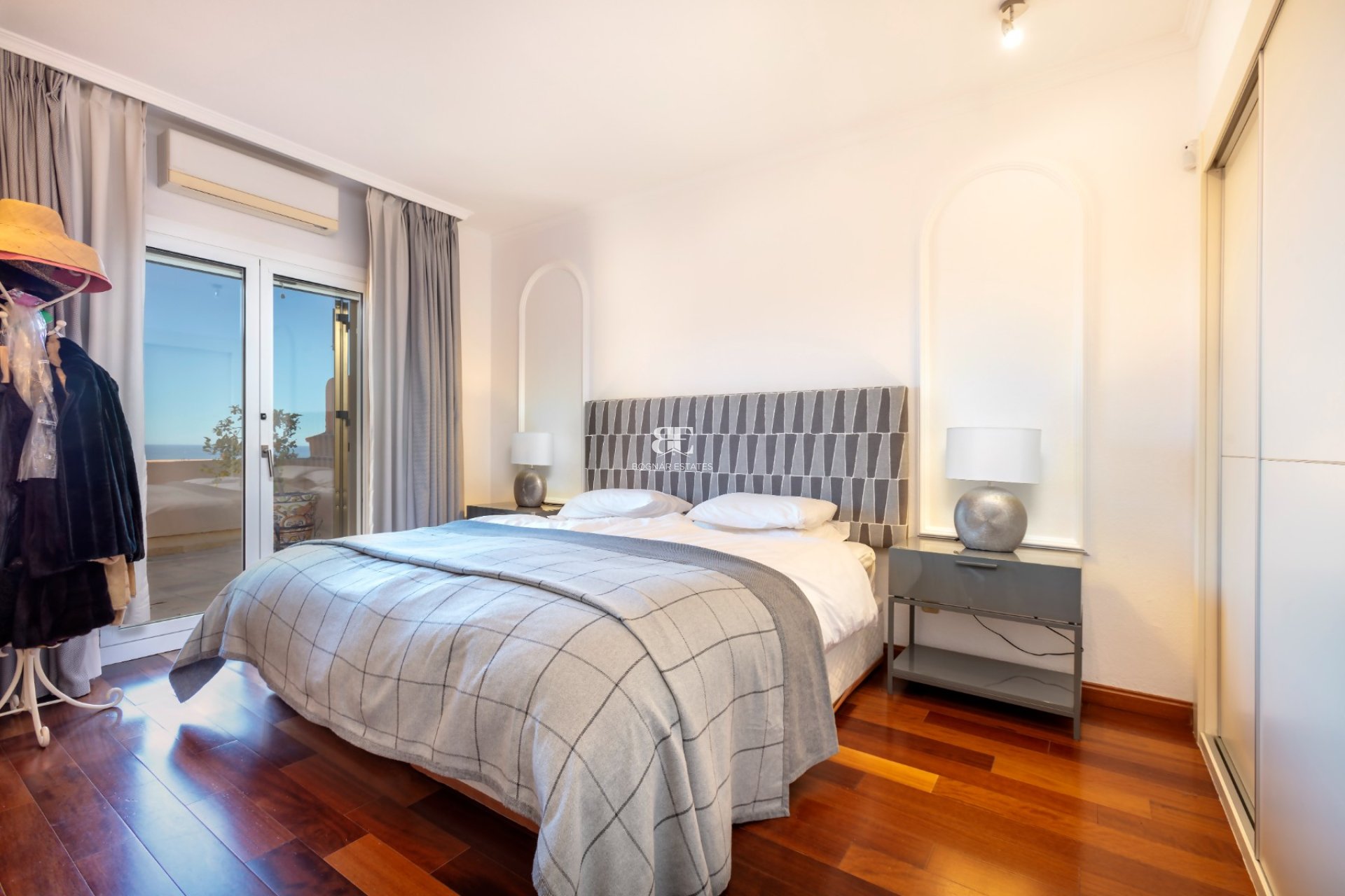 Herverkoop - apartment -
Marbella - Nueva Andalucía