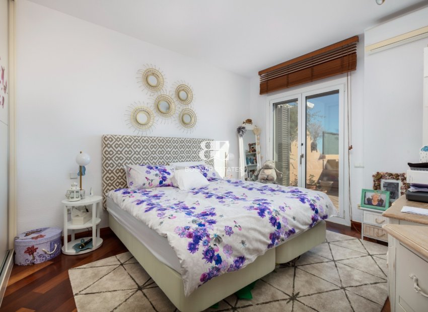 Herverkoop - apartment -
Marbella - Nueva Andalucía