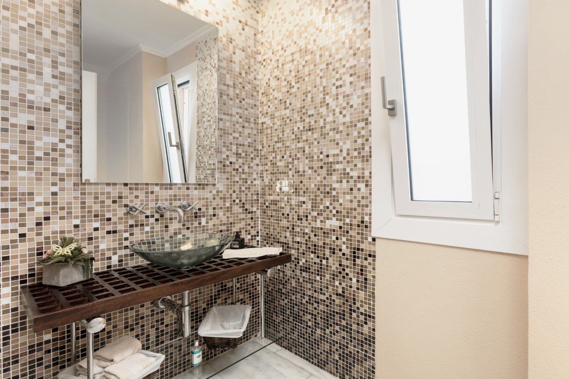 Herverkoop - apartment -
Marbella - Nueva Andalucía