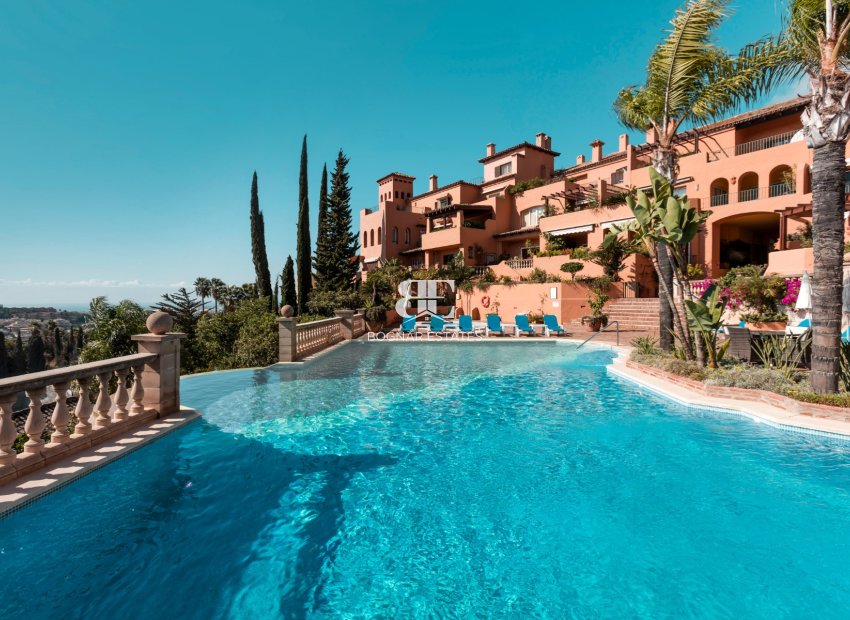 Herverkoop - apartment -
Marbella - Nueva Andalucía
