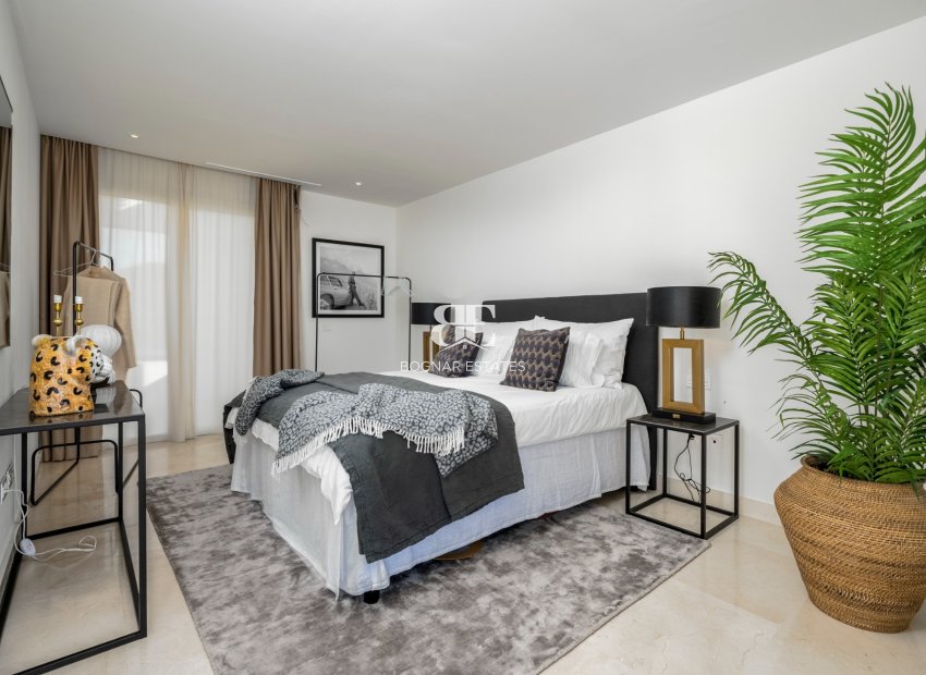 Herverkoop - apartment -
Marbella - Nueva Andalucía